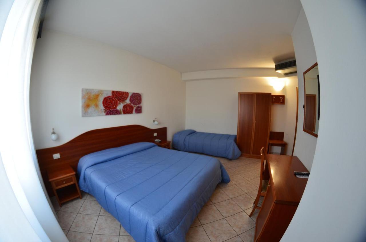 Hotel La Piccola Stazione Torrita di Siena Exterior foto